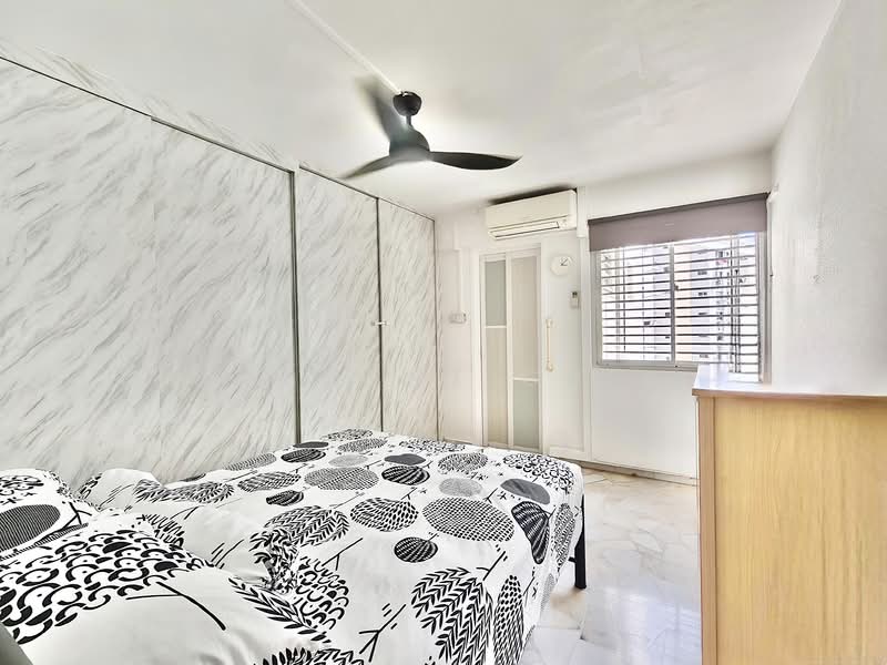 321 Woodlands Street 32, 321 Woodlands Street 32, 3 Bedrooms, 980 sqft, HDB Flat For Sale, by Clement Chia, 500147795 - Bedroom - PropertyGuru.com.sg