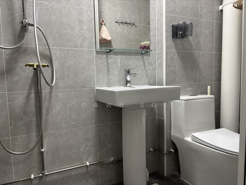 724 Jurong West Street 72, 724 Jurong West Street 72, 3 Bedrooms, 1,119 sqft, HDB Flat For Sale, by Dawn So, 500147802 - Bathroom - PropertyGuru.com.sg