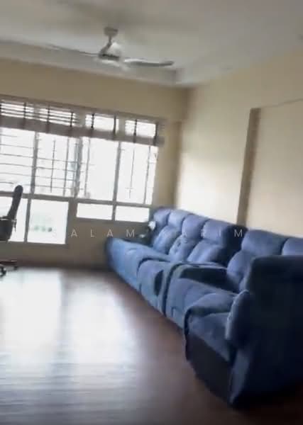 446 Yishun Avenue 11, 446 Yishun Avenue 11, 3 Bedrooms, 1,100 sqft, HDB Flat For Rent, by Salam Karim, 500147812 - Living Room - PropertyGuru.com.sg