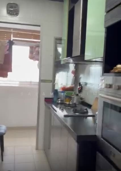 446 Yishun Avenue 11, 446 Yishun Avenue 11, 3 Bedrooms, 1,100 sqft, HDB Flat For Rent, by Salam Karim, 500147812 - Kitchen - PropertyGuru.com.sg