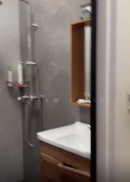 446 Yishun Avenue 11, 446 Yishun Avenue 11, 3 Bedrooms, 1,100 sqft, HDB Flat For Rent, by Salam Karim, 500147812 - Bathroom - PropertyGuru.com.sg