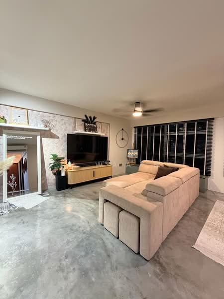 442A Bukit Batok West Avenue 8, 442A Bukit Batok West Avenue 8, 3 Bedrooms, 1,206 sqft, HDB Flat For Sale, by Ali Waayne, 500147817 - Living Room - PropertyGuru.com.sg
