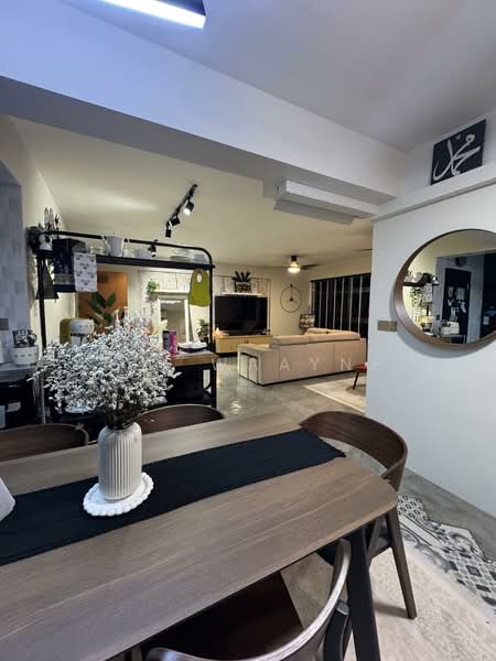 442A Bukit Batok West Avenue 8, 442A Bukit Batok West Avenue 8, 3 Bedrooms, 1,206 sqft, HDB Flat For Sale, by Ali Waayne, 500147817 - Living Room - PropertyGuru.com.sg
