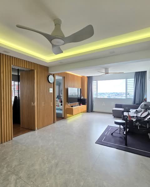 157 Bishan Street 13, 157 Bishan Street 13, 3 Bedrooms, 1,302 sqft, HDB Flat For Sale, by Melina Yap, 500147819 - Living Room - PropertyGuru.com.sg