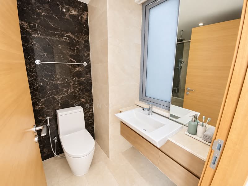 Centro Residences, 59 Ang Mo Kio Avenue 8, Ang Mo Kio / Bishan / Thomson, 4 Bedrooms, 1,281 sqft, Condominium For Sale, by Sandy Lim 林莎莎, 500147831 - Bathroom - PropertyGuru.com.sg