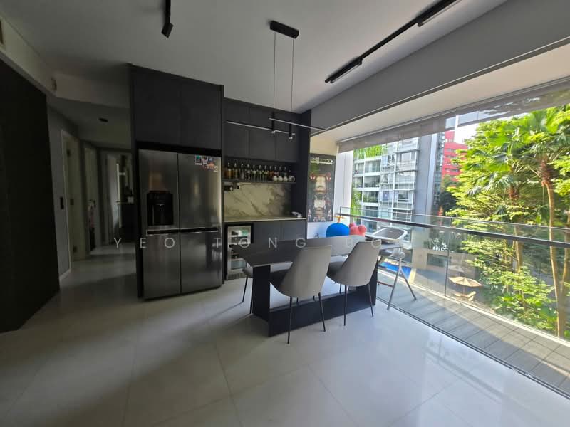 Cairnhill Residences, 33 Cairnhill Circle, 3 Bedrooms, 1,174 sqft, Apartment For Sale, by Yeo Tong Boon, 500147837 - Kitchen - PropertyGuru.com.sg