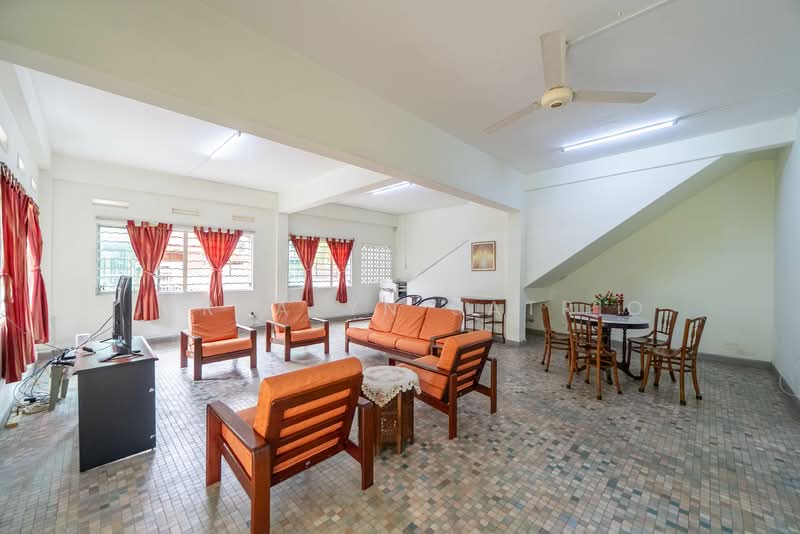 Chuan Garden, Chuan Garden, 5 Bedrooms, 7,000 sqft, Semi-Detached House For Sale, by Jerralyn Satrio, 500147839 - Living Room - PropertyGuru.com.sg
