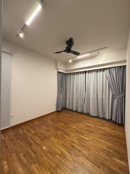 Sims Urban Oasis, 2 Sims Drive, 4 Bedrooms, 1,206 sqft, Condominium For Rent, by Edwin Leong, 500147843 - Master Bedroom - PropertyGuru.com.sg