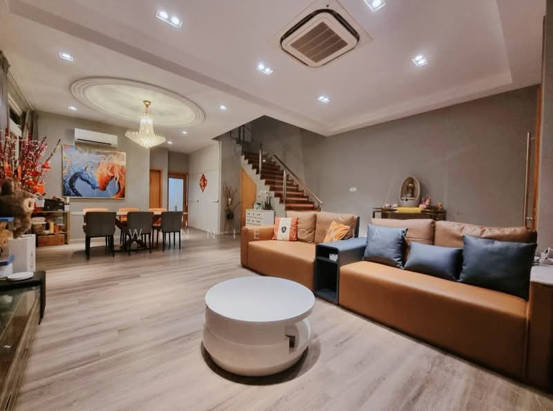 Lushan Garden, How Sun Drive, 5 Bedrooms, 5,000 sqft, Semi-Detached House For Sale, by Winnie Chiar, 500147847 - Living Room - PropertyGuru.com.sg