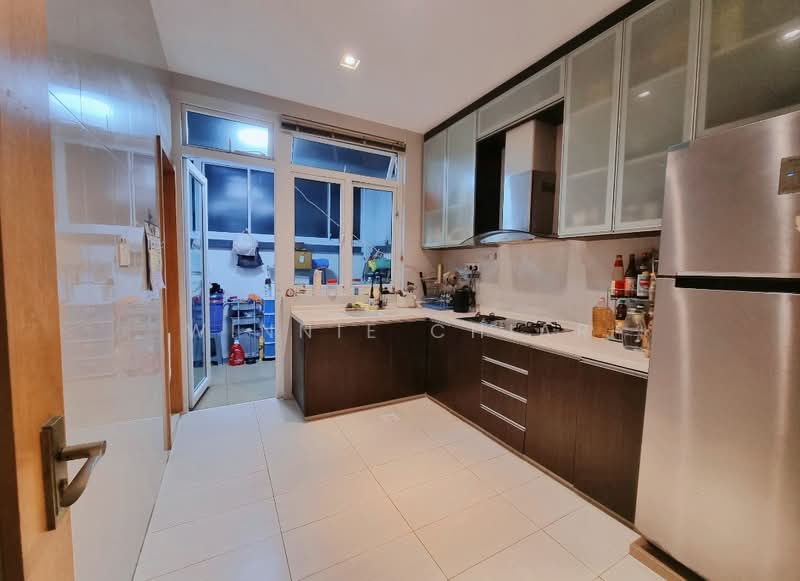 Lushan Garden, How Sun Drive, 5 Bedrooms, 5,000 sqft, Semi-Detached House For Sale, by Winnie Chiar, 500147847 - Kitchen - PropertyGuru.com.sg