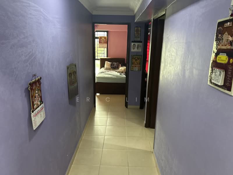 299B Compassvale Street, 299B Compassvale Street, 3 Bedrooms, 1,012 sqft, HDB Flat For Sale, by Eric Lim, 500147849 - Corridor - PropertyGuru.com.sg