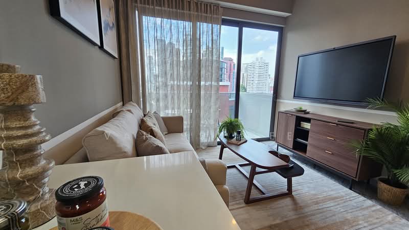 Grange 1866, 74 Grange Rd, 1 Bedroom, 527 sqft, Condominium For Sale, by Vanessa Lee, 500147883 - Living Room - PropertyGuru.com.sg