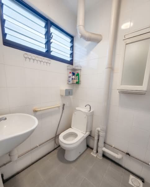 103 Bedok Reservoir Road, 103 Bedok Reservoir Road, 3 Bedrooms, 1,065 sqft, HDB Flat For Sale, by Joel Goh, 500147887 - Bathroom - PropertyGuru.com.sg