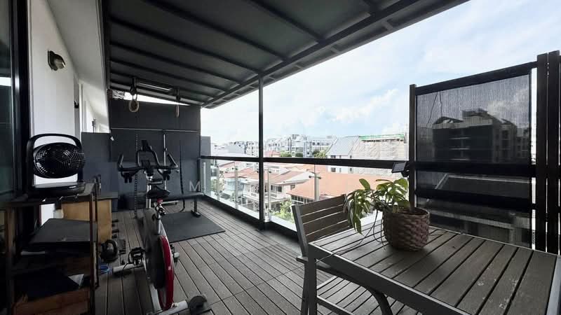 ⭐️⭐️LANDED7772 @ D15 3 STY CORNER WITH ATTIC & POOL, Near Mangis Vincinity, 5 Bedrooms, 4,050 sqft, Corner Terrace For Sale, by Max Toh, 500147902 - Balcony - PropertyGuru.com.sg