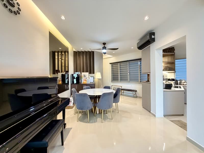 The Bayshore, 22 Bayshore Road, 3 Bedrooms, 1,227 sqft, Condominium For Sale, by Amir Amzar, 500147905 - Living Room - PropertyGuru.com.sg
