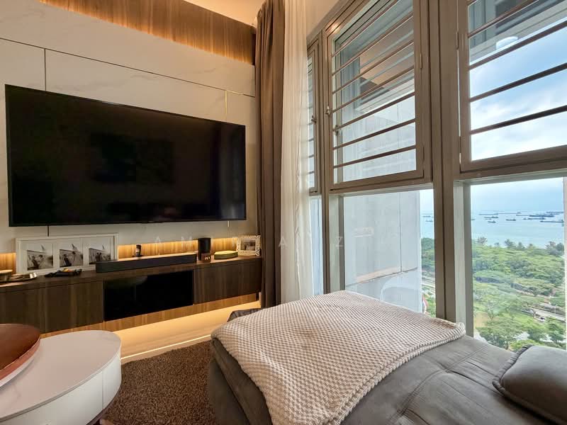 The Bayshore, 22 Bayshore Road, 3 Bedrooms, 1,227 sqft, Condominium For Sale, by Amir Amzar, 500147905 - Living Room - PropertyGuru.com.sg