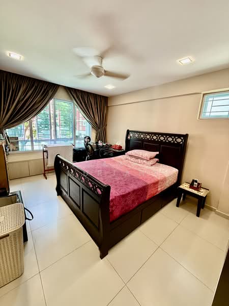 584 Pasir Ris Street 53, 584 Pasir Ris Street 53, 4 Bedrooms, 1,600 sqft, HDB Flat For Rent, by Champa Murjani, 500147909 - Bedroom - PropertyGuru.com.sg