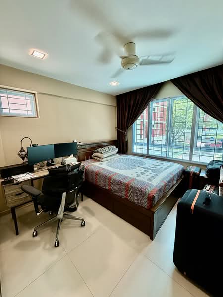 584 Pasir Ris Street 53, 584 Pasir Ris Street 53, 4 Bedrooms, 1,600 sqft, HDB Flat For Rent, by Champa Murjani, 500147909 - Bedroom - PropertyGuru.com.sg