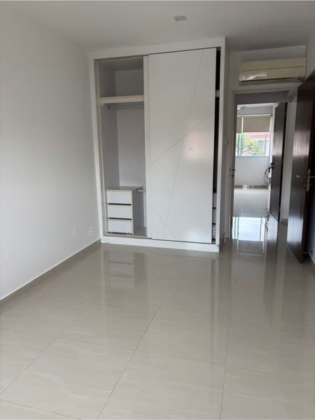 110 Lengkong Tiga, 110 Lengkong Tiga, 4 Bedrooms, 1,302 sqft, HDB Flat For Sale, by Jessie Lee, 500147911 - PropertyGuru.com.sg