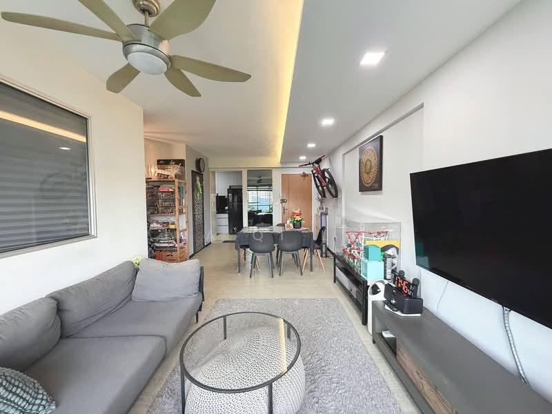 782B Woodlands Crescent, 782B Woodlands Crescent, 4 Bedrooms, 1,205 sqft, HDB Flat For Sale, by Jia Qi Lee, 500147918 - Living Room - PropertyGuru.com.sg