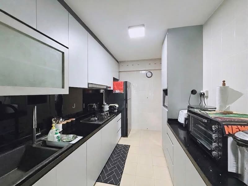 782B Woodlands Crescent, 782B Woodlands Crescent, 4 Bedrooms, 1,205 sqft, HDB Flat For Sale, by Jia Qi Lee, 500147918 - Kitchen - PropertyGuru.com.sg