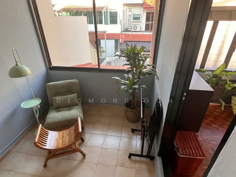 District 5, Charming Corner Terrace, West Coast Gardens, West Coast Drive/West Coast Place/West Coast Terrace, 4 Bedrooms, 3,500 sqft, Corner Terrace For Sale, by Desmond Goh, 500147931 - Balcony - PropertyGuru.com.sg