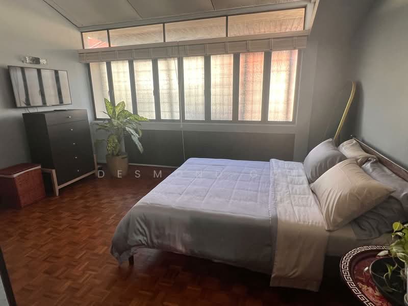 District 5, Charming Corner Terrace, West Coast Gardens, West Coast Drive/West Coast Place/West Coast Terrace, 4 Bedrooms, 3,500 sqft, Corner Terrace For Sale, by Desmond Goh, 500147931 - Bedroom - PropertyGuru.com.sg