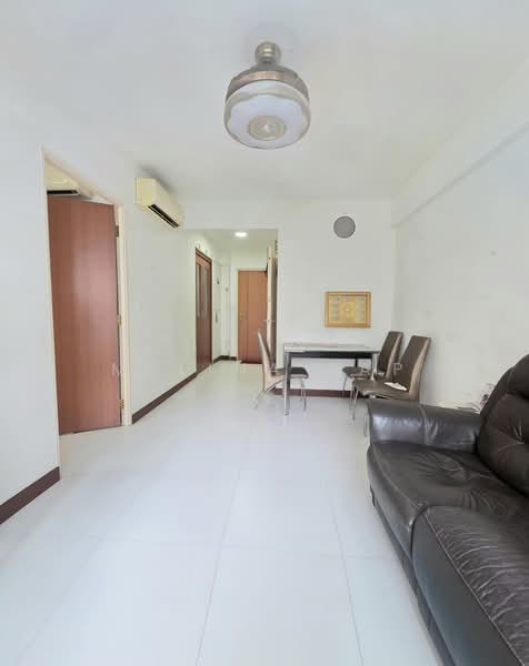528A Costa Ris, 528A Pasir Ris Street 51, 1 Bedroom, 506 sqft, HDB Flat For Sale, by Melina Yap, 500147940 - Living Room - PropertyGuru.com.sg