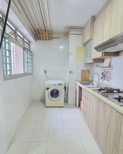 528A Costa Ris, 528A Pasir Ris Street 51, 1 Bedroom, 506 sqft, HDB Flat For Sale, by Melina Yap, 500147940 - Kitchen - PropertyGuru.com.sg