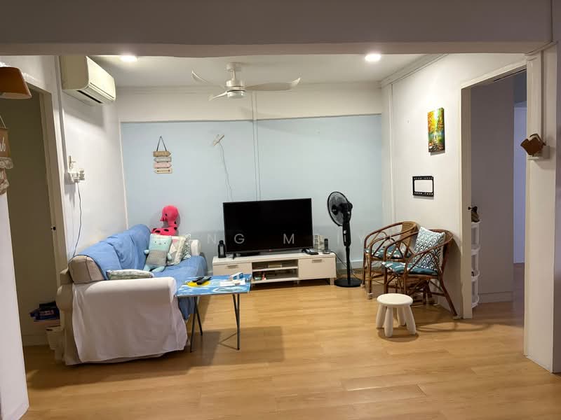 403 Ang Mo Kio Avenue 10, 403 Ang Mo Kio Avenue 10, Room Rental, 19 sqft, HDB Flat For Rent, by Hong Meiyu, 500147941 - Living Room - PropertyGuru.com.sg
