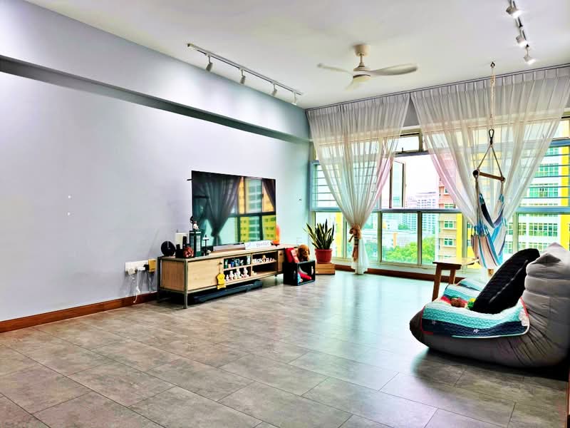 651 Punggol Central, 651 Punggol Central, 3 Bedrooms, 1,184 sqft, HDB Flat For Sale, by Leon Loke (骆德良), 500147943 - Living Room - PropertyGuru.com.sg