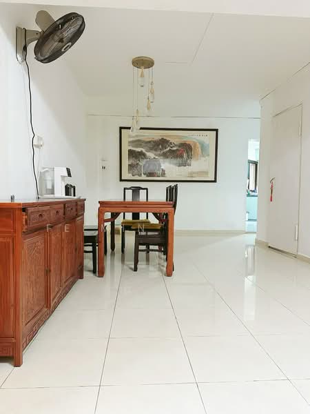 122C Sengkang East Way, 122C Sengkang East Way, 4 Bedrooms, 1,410 sqft, HDB Flat For Sale, by Feemin Liong, 500147951 - Dining Room - PropertyGuru.com.sg
