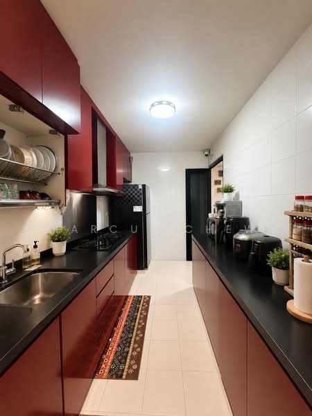 470A Upper Serangoon Crescent, 470A Upper Serangoon Crescent, 3 Bedrooms, 1,001 sqft, HDB Flat For Sale, by Marcus Chew, 500147954 - Kitchen - PropertyGuru.com.sg