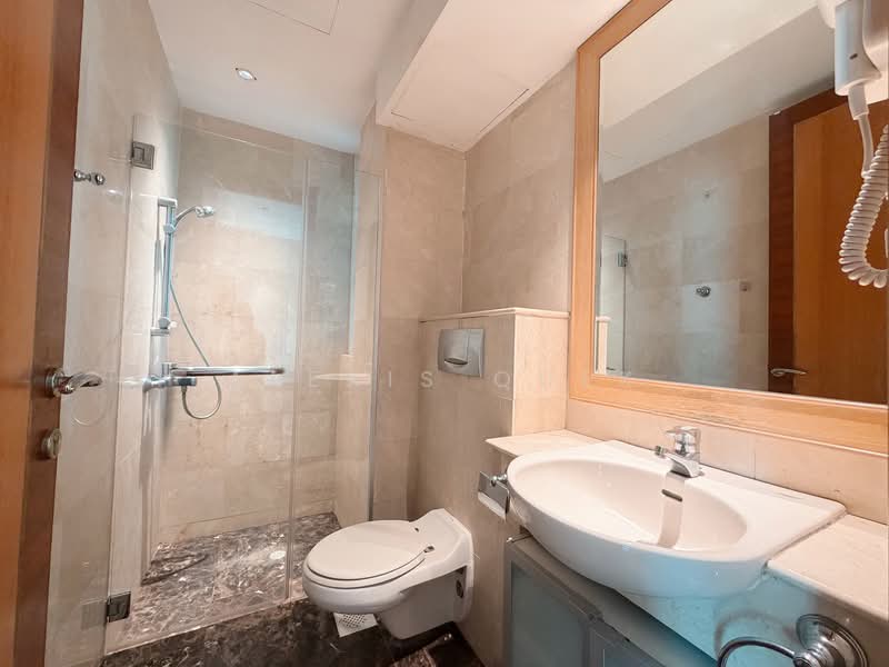The Hermitage, 2 Sarkies Road, 2 Bedrooms, 850 sqft, Apartment For Sale, by Alexis Quek, 500147958 - Bathroom - PropertyGuru.com.sg