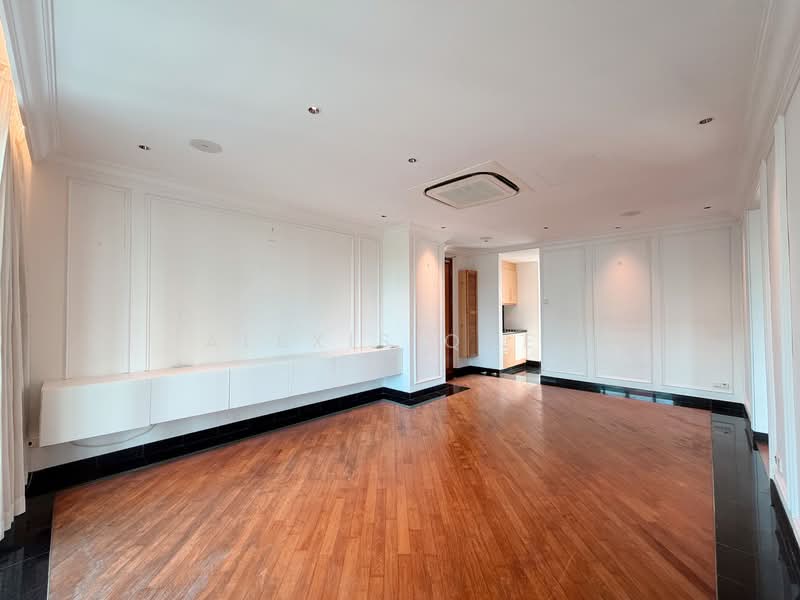 The Hermitage, 2 Sarkies Road, 2 Bedrooms, 850 sqft, Apartment For Sale, by Alexis Quek, 500147958 - Living Room - PropertyGuru.com.sg