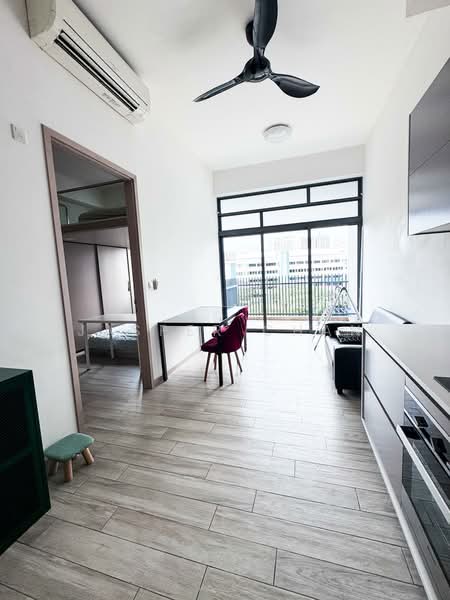 J Gateway, 6 Gateway Drive, 1 Bedroom, 495 sqft, Condominium For Rent, by Jasper Chan, 500147963 - Living Room - PropertyGuru.com.sg
