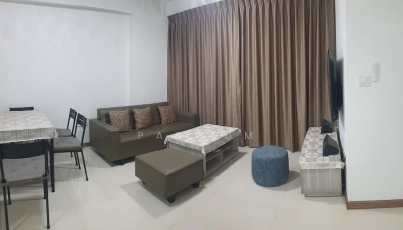 464B Bukit Batok West Avenue 8, 464B Bukit Batok West Avenue 8, 2 Bedrooms, 732 sqft, HDB Flat For Rent, by Pat Lum, 500147969 - Living Room - PropertyGuru.com.sg