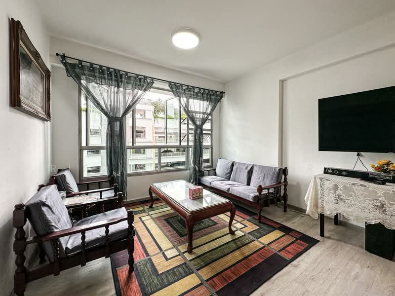 117A Jalan Tenteram, 117A Jalan Tenteram, 2 Bedrooms, 721 sqft, HDB Flat For Sale, by Risdian Isbintara, 500147981 - Living Room - PropertyGuru.com.sg