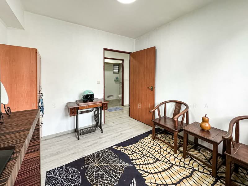 117A Jalan Tenteram, 117A Jalan Tenteram, 2 Bedrooms, 721 sqft, HDB Flat For Sale, by Risdian Isbintara, 500147981 - Interior - PropertyGuru.com.sg