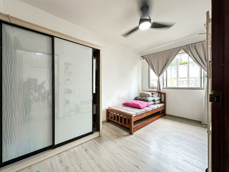 117A Jalan Tenteram, 117A Jalan Tenteram, 2 Bedrooms, 721 sqft, HDB Flat For Sale, by Risdian Isbintara, 500147981 - Bedroom - PropertyGuru.com.sg