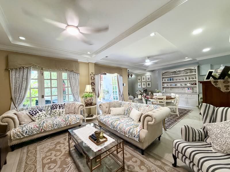 sembawang Springs Estate, Jalan Salang, 4 Bedrooms, 2,700 sqft, Terraced House For Sale, by Jason Ng, 500147982 - Living Room - PropertyGuru.com.sg