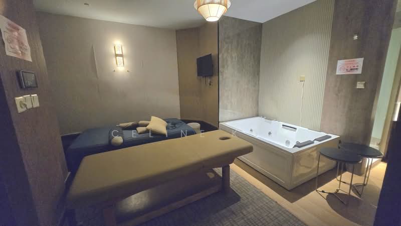 Fully Fitted Renovated Spa Massage Open to Other Trades, , 11,745 sqft, Mall Shop For Rent, by Celine Koh, 500147983 - Interior - CommercialGuru.com.sg