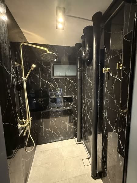 12 Upper Boon Keng Road, 12 Upper Boon Keng Road, 1 Bedroom, 714 sqft, HDB Flat For Rent, by Valerie Ong, 500147990 - Bathroom - PropertyGuru.com.sg