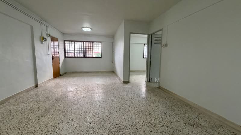 333 Ang Mo Kio Avenue 1, 333 Ang Mo Kio Avenue 1, 3 Bedrooms, 1,001 sqft, HDB Flat For Sale, by Kevin Lim, 500147993 - Living Room - PropertyGuru.com.sg