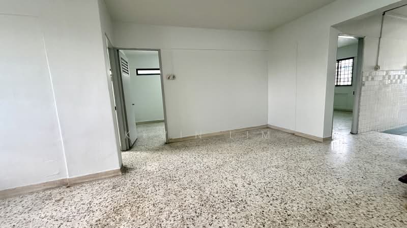 333 Ang Mo Kio Avenue 1, 333 Ang Mo Kio Avenue 1, 3 Bedrooms, 1,001 sqft, HDB Flat For Sale, by Kevin Lim, 500147993 - Living Room - PropertyGuru.com.sg