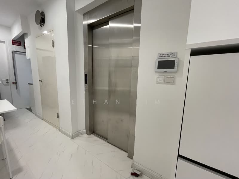 Birch Road, Farrer Park, Race Course Road, Serangoon, 37 Birch Road, 3 Bedrooms, 800 sqft, Shophouse For Rent, by Ethan Lim, 500147997 - Corridor - PropertyGuru.com.sg