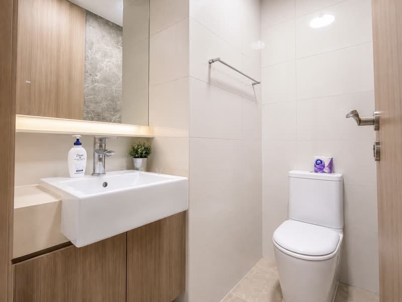 Caspian, 52 Lakeside Drive, Room Rental, 200 sqft, Condominium For Rent, by Gevan Lau, 500147998 - Bathroom - PropertyGuru.com.sg