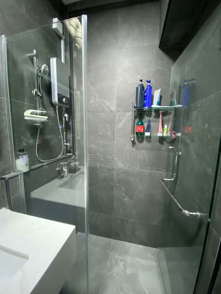 596A Ang Mo Kio Street 52, 596A Ang Mo Kio Street 52, 3 Bedrooms, 1,184 sqft, HDB Flat For Sale, by Melvin Auspicious Lee 李俊豪, 500148007 - Bathroom - PropertyGuru.com.sg