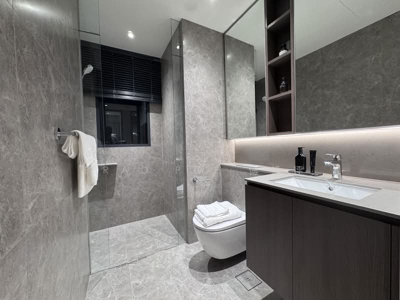 Coastal Cabana, 32 Jalan Loyang Besar, 3 Bedrooms, 915 sqft, Executive Condominium For Sale, by Brad Poh 傅杨评, 500148011 - Bathroom - PropertyGuru.com.sg