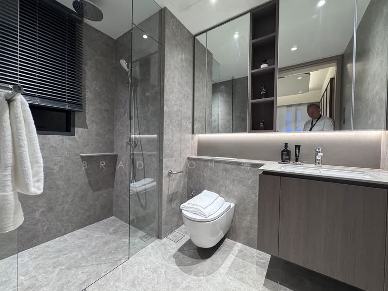 Coastal Cabana, 32 Jalan Loyang Besar, 3 Bedrooms, 915 sqft, Executive Condominium For Sale, by Brad Poh 傅杨评, 500148011 - Bathroom - PropertyGuru.com.sg